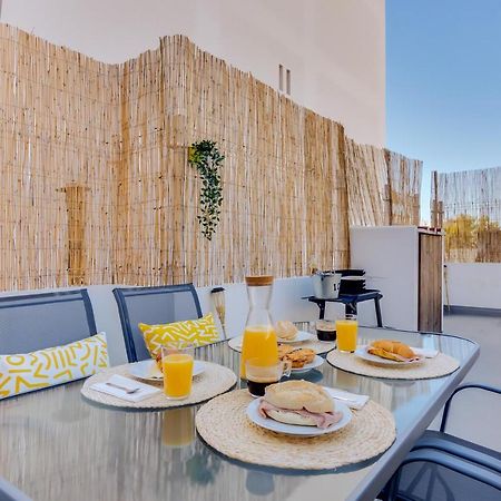 Villa Faro: Casa Trevo Com Terraco Bbq Exterior foto